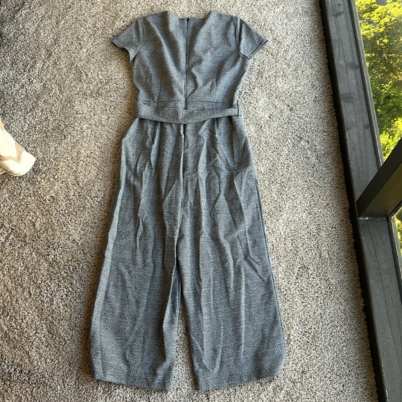 Ann Taylor jumpsuit - Picture 4 of 4
